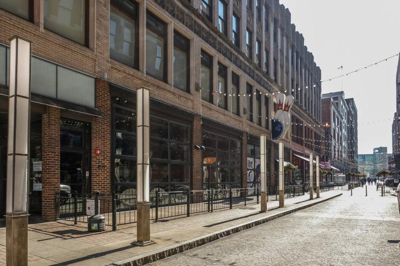 Frontdesk 2015 East 4Th Street Apts Downtown Cleveland Apartamento Exterior foto